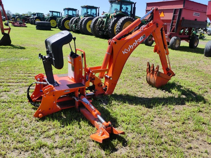 kubota-bh77-image-2