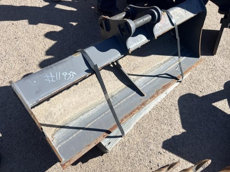 2013-volvo-ecr58-image-22