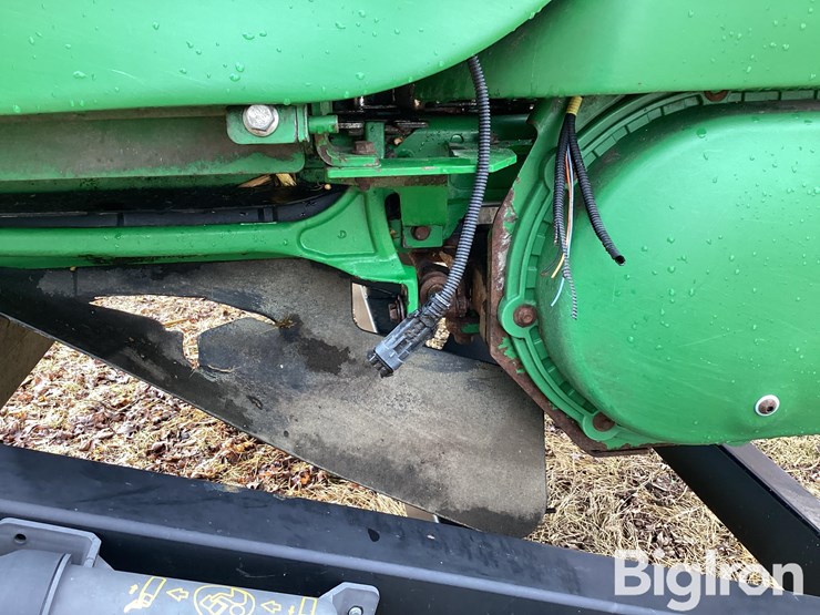2014-john-deere-608c-stalkmaster-image-11