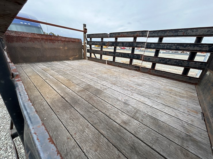 2006-chevrolet-3500-image-25