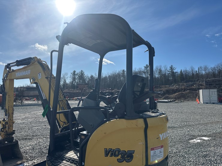 yanmar-vio35-6a-image-37