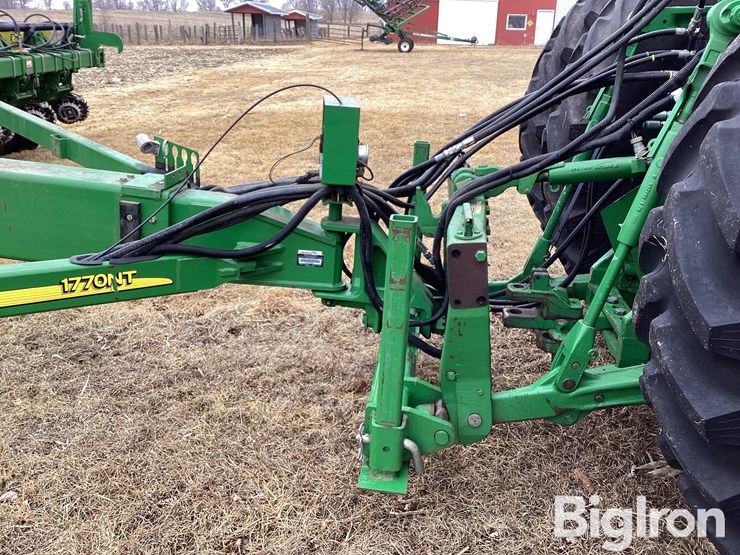 2010-john-deere-1770nt-image-11