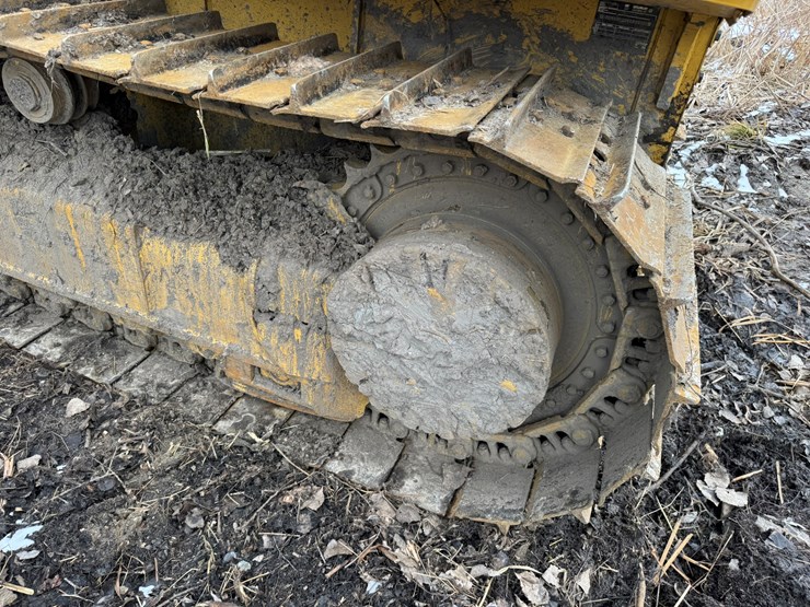 caterpillar-d4k-xl-image-48