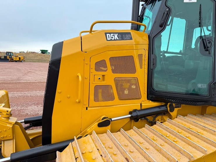caterpillar-d5k2-lgp-image-26