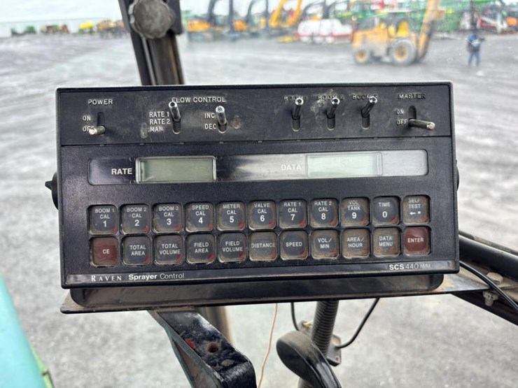 1989-john-deere-6000-image-32