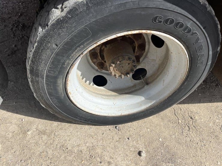 l2---1996-chevy-kodiak-image-13