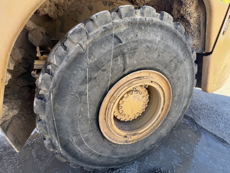 2010-caterpillar-740b-image-27