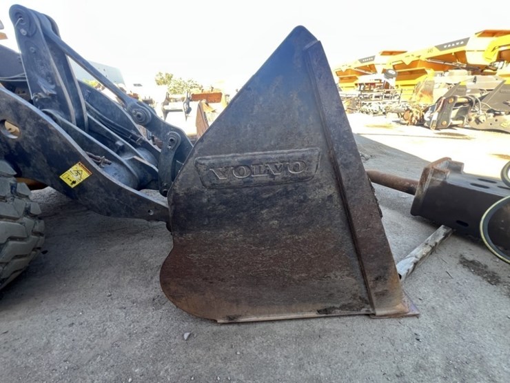 2020-volvo-l70h-image-22