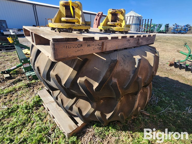 18.4-38-tires,-rims-&-hubs-image-9