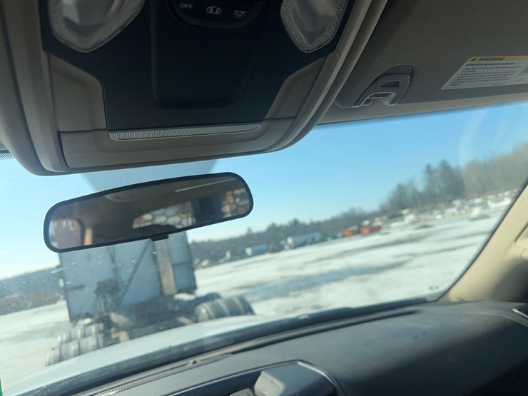 2020-dodge-3500-image-46