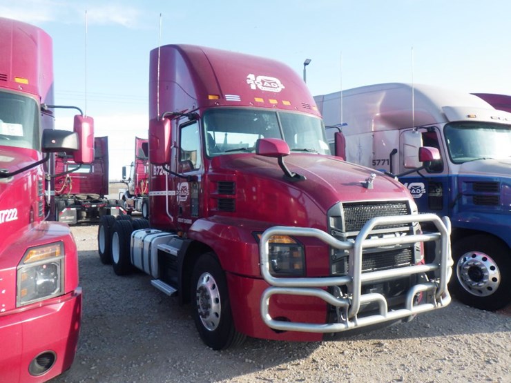 2020-mack-an64t-anthem-image-3