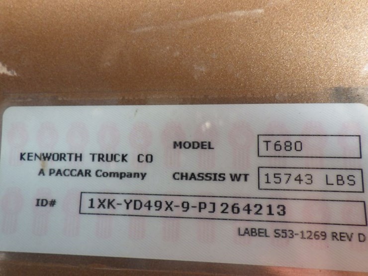 2023-kenworth-t680-image-18