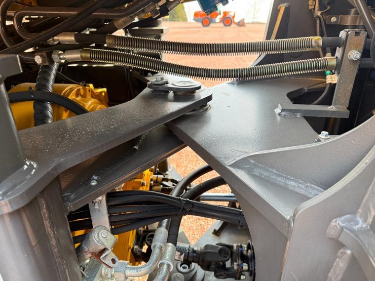 2022-sdlg-l918f-image-25