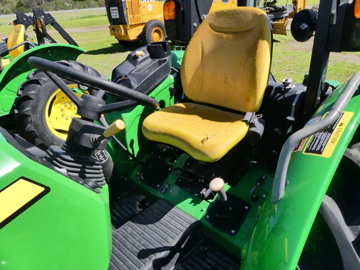 john-deere-5055e-image-12