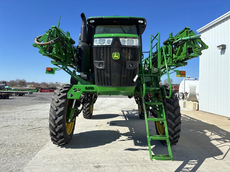 2018-john-deere-r4030-image-12