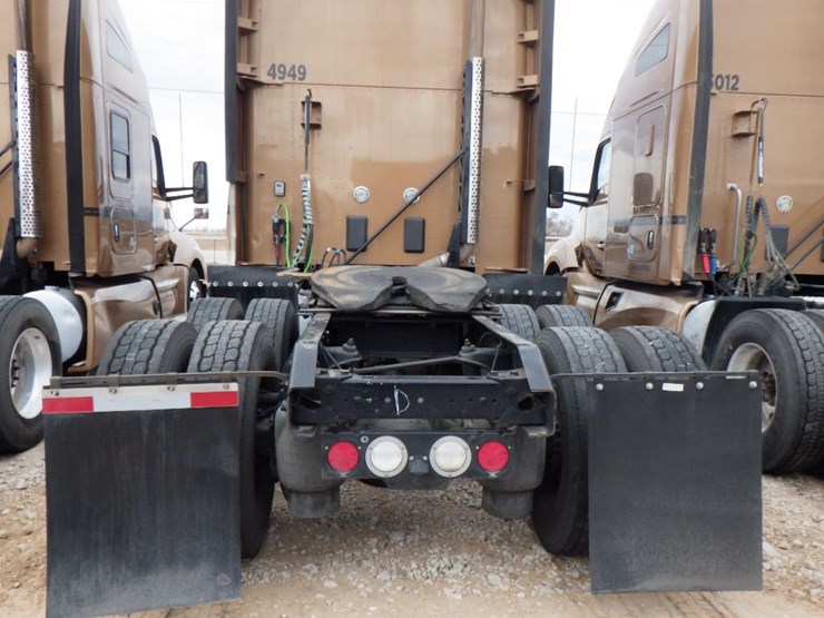 2022-kenworth-t680-image-10