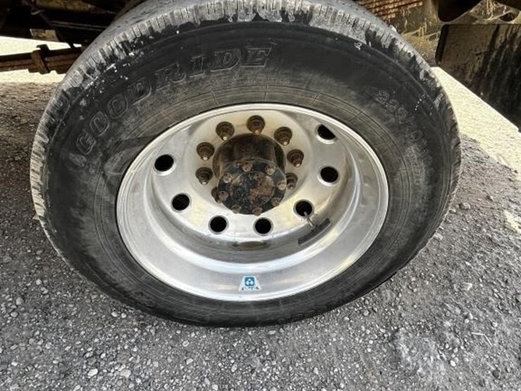 2014-dodge-ram-5500-image-13