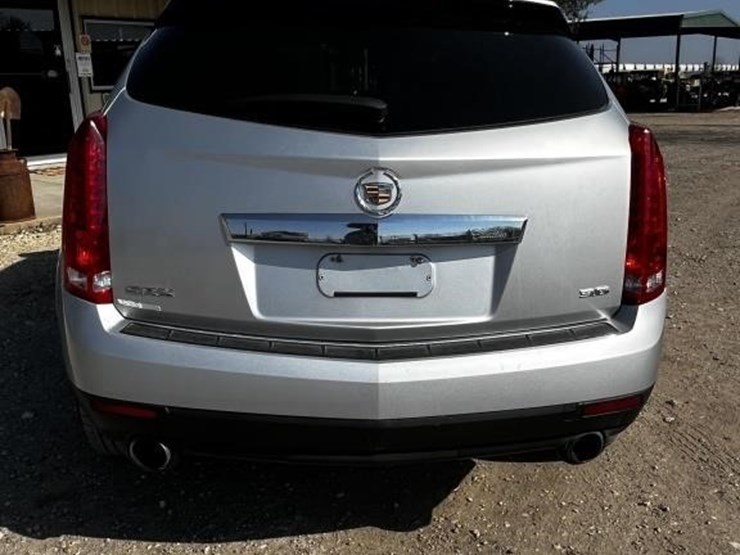 2013-cadillac-srx-image-4