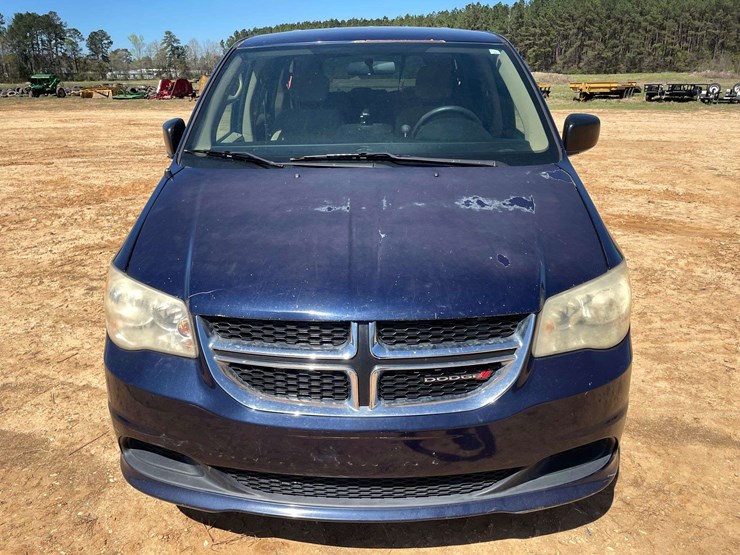2014-dodge-grand-caravan-image-5