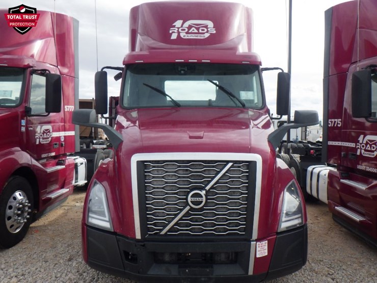 2024-volvo-vnl-300-image-2