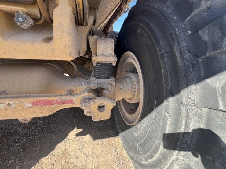 2010-caterpillar-740b-image-20