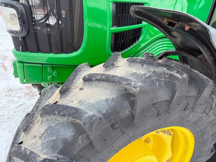 john-deere-7330-premium-image-16