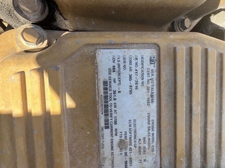 2013-caterpillar-740b-image-53