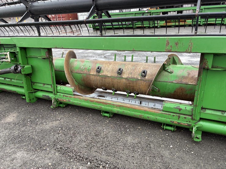 2006-john-deere-635f-image-13