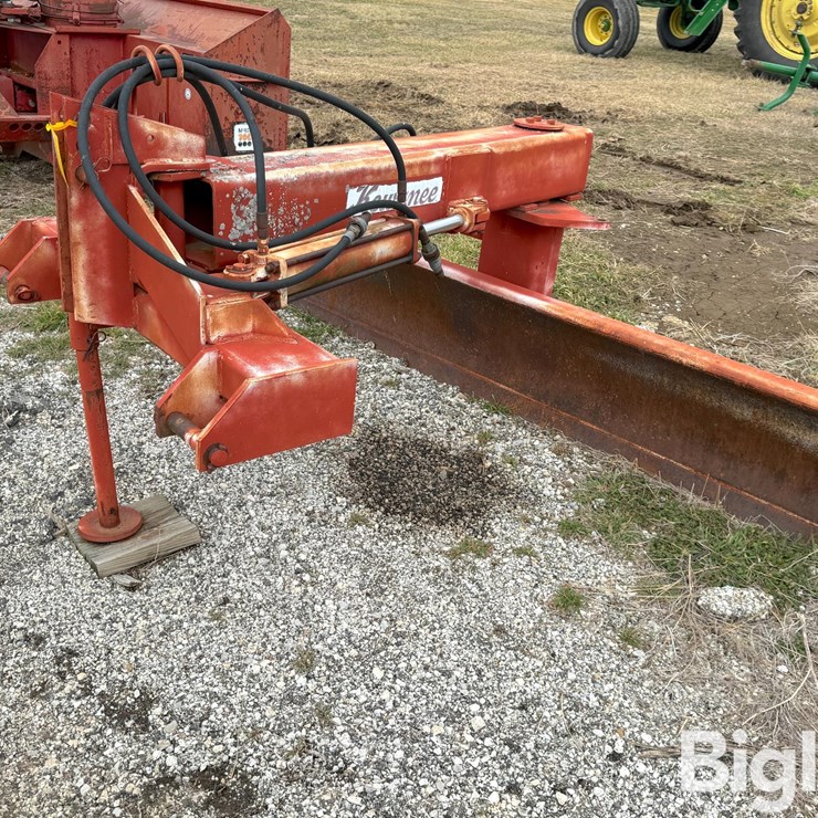 Kewanee 9' 3-Pt Blade