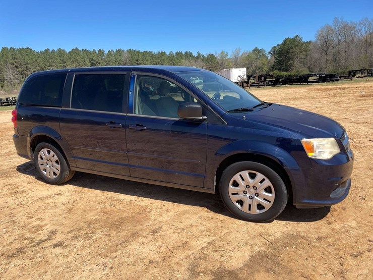 2014-dodge-grand-caravan-image-4