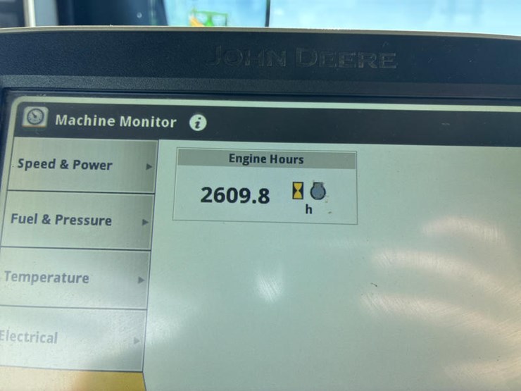 2018-john-deere-r4030-image-78