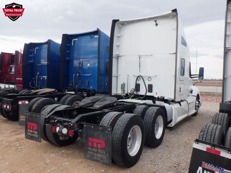 2022-kenworth-t680-image-9