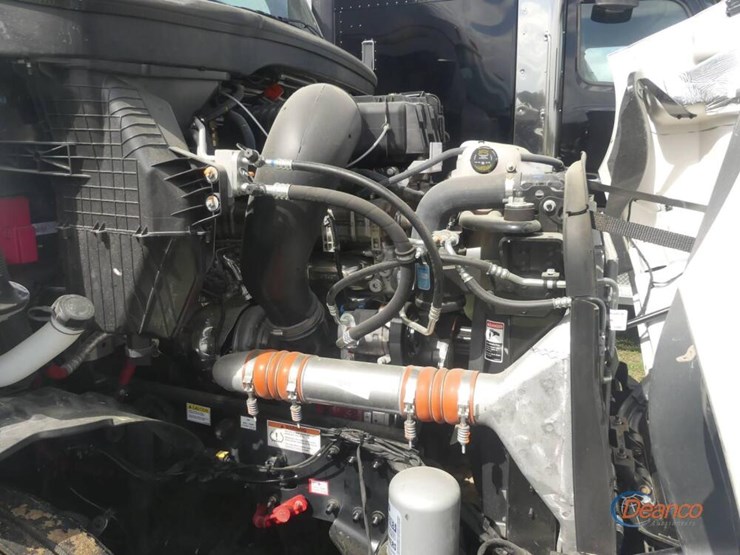 2026-freightliner-cascadia-116-image-10