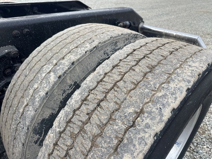 2020-kenworth-t680-image-99