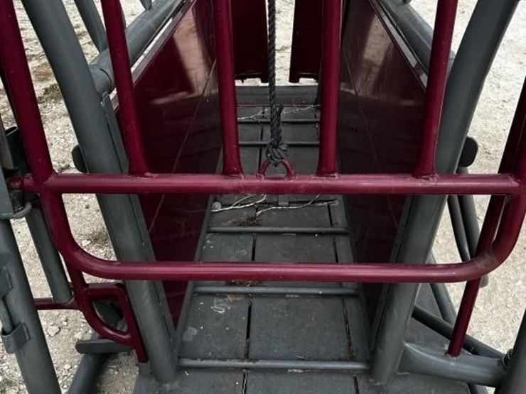 l1--ww-squeeze-chute-image-5