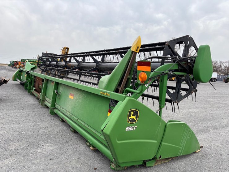2010-john-deere-635f-image-11