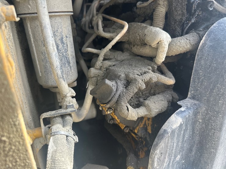 caterpillar-226d-image-34