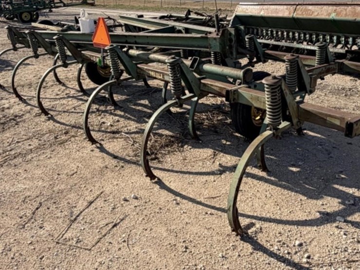 john-deere-1610-image-3