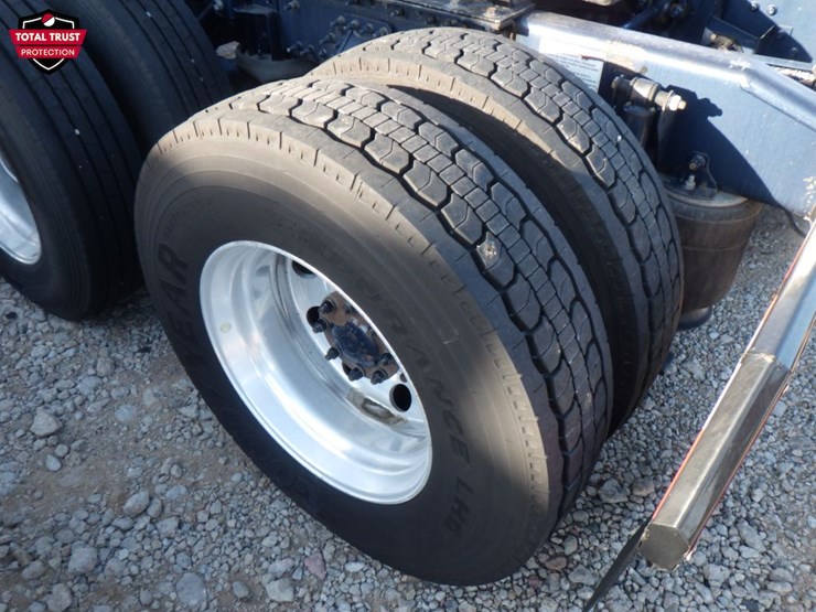 2020-mack-an64t-anthem-image-14