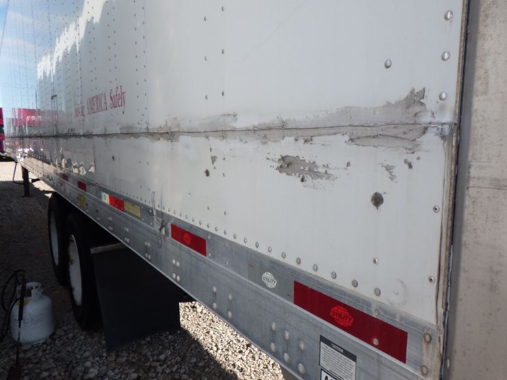 2017-utility-van-image-16