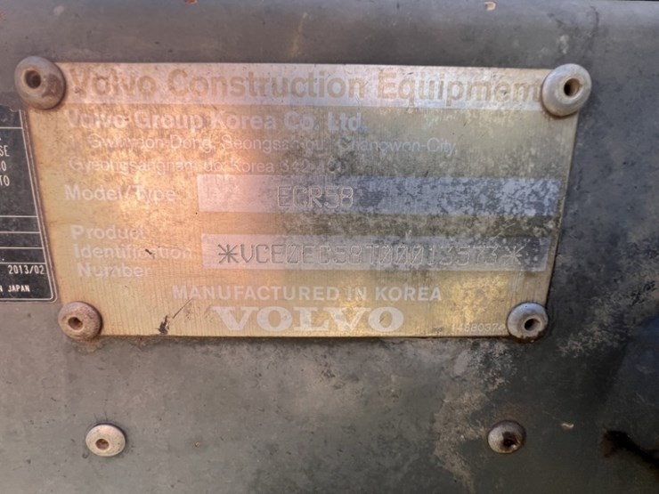 2013-volvo-ecr58-image-21