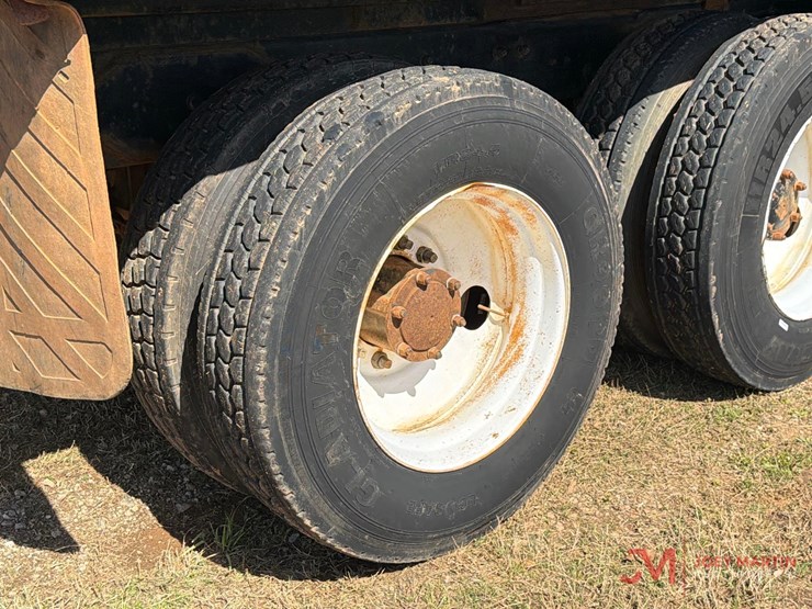 1993-mack-rd690s-image-16