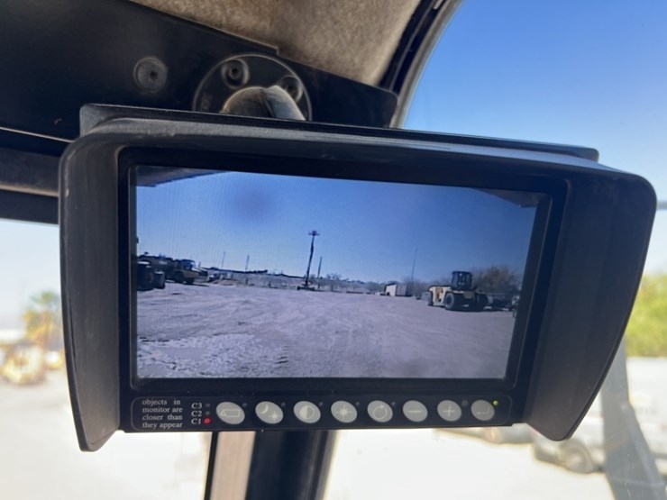 2010-caterpillar-740b-image-28