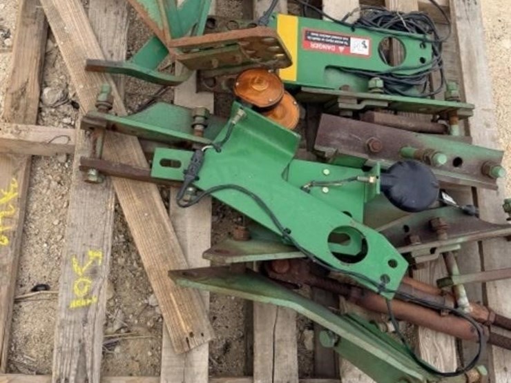 l3---pallet-of-jd-parts-image-1