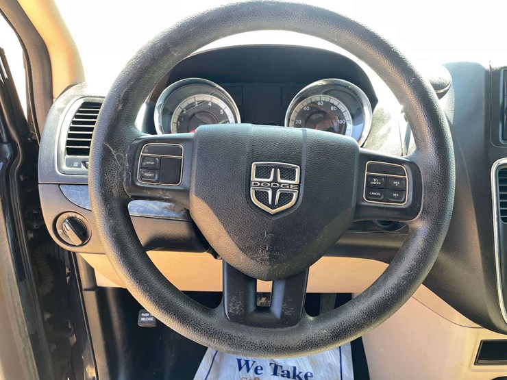 2014-dodge-grand-caravan-image-12