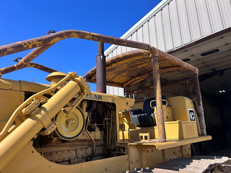 caterpillar-d7-image-11