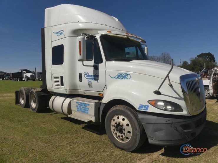 2015-international-prostar-image-1