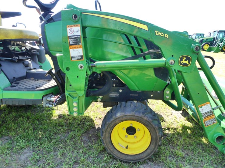 john-deere-1025r-image-10