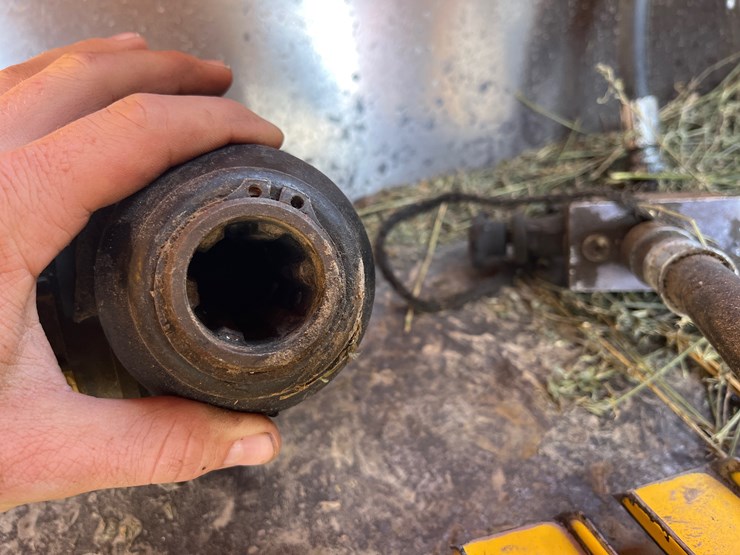 new-holland-575-image-19