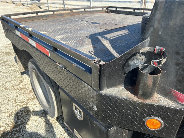 2011-ford-f550-image-31